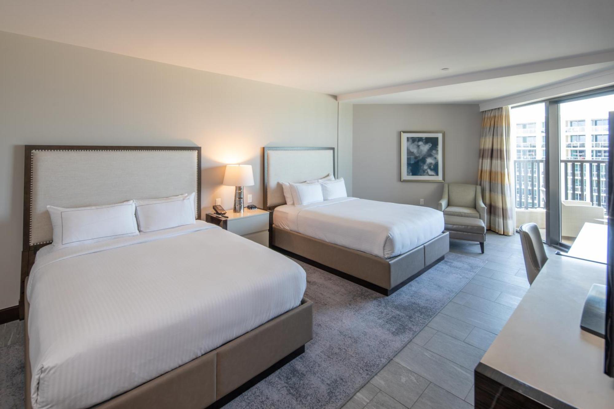 Hilton Marco Island Beach Resort And Spa Exterior foto